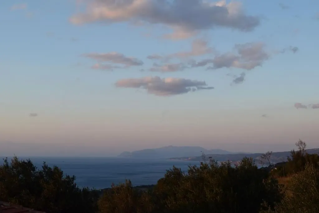 O Palaios Fournos Tou Andrea Apartment Kardhakata Greece